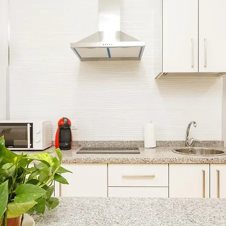 Canadian 2 Apartment